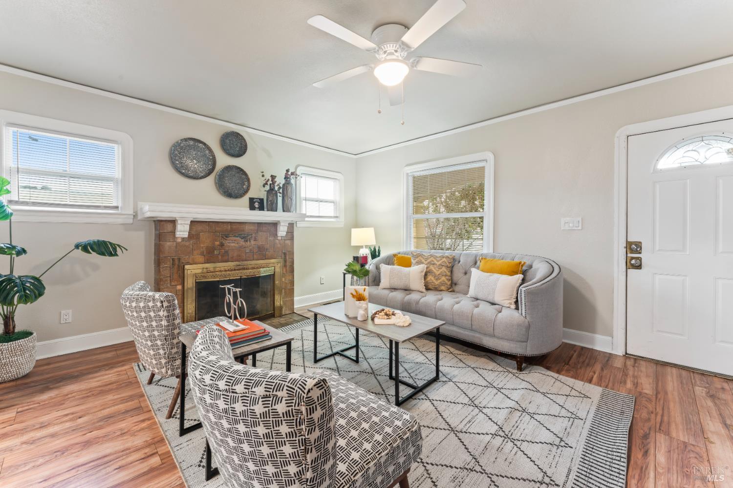 Detail Gallery Image 3 of 20 For 417 14th St, Vallejo,  CA 94590 - 3 Beds | 2 Baths