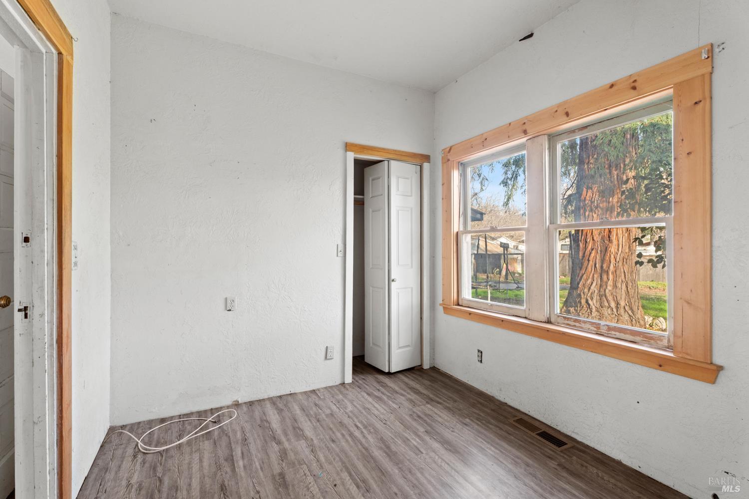 Detail Gallery Image 12 of 38 For 630 2nd St, Upper Lake,  CA 95485 - 7 Beds | 6 Baths