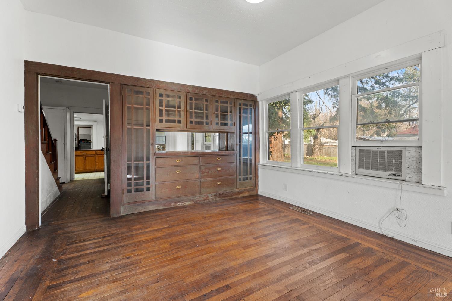 Detail Gallery Image 5 of 38 For 630 2nd St, Upper Lake,  CA 95485 - 7 Beds | 6 Baths