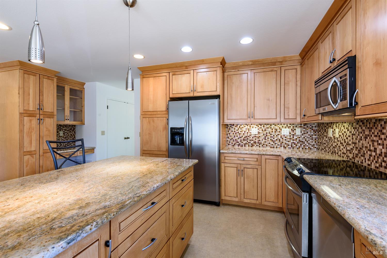 Detail Gallery Image 9 of 31 For 36 Shannon Ct, Novato,  CA 94949 - – Beds | – Baths