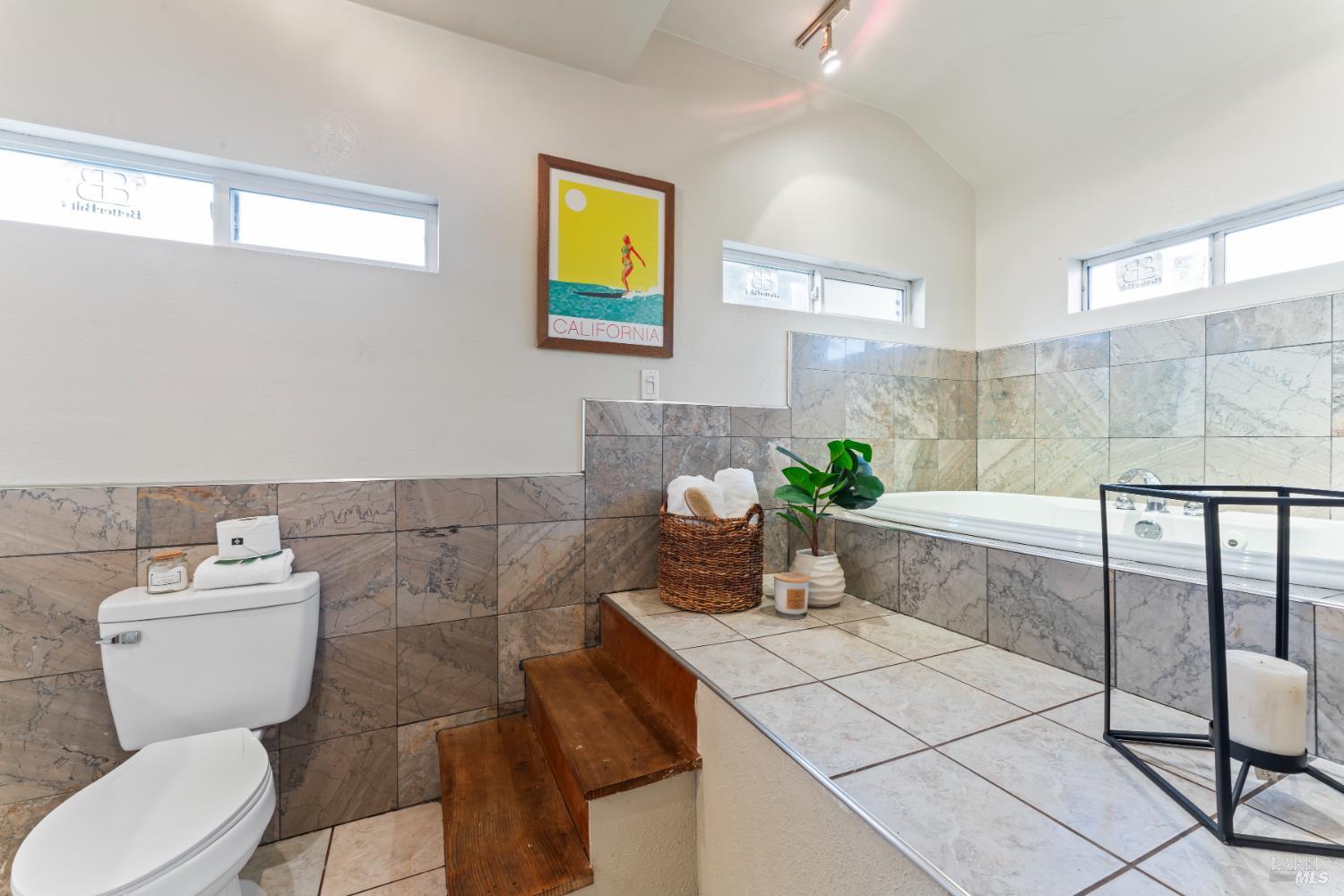 Detail Gallery Image 14 of 20 For 417 14th St, Vallejo,  CA 94590 - 3 Beds | 2 Baths