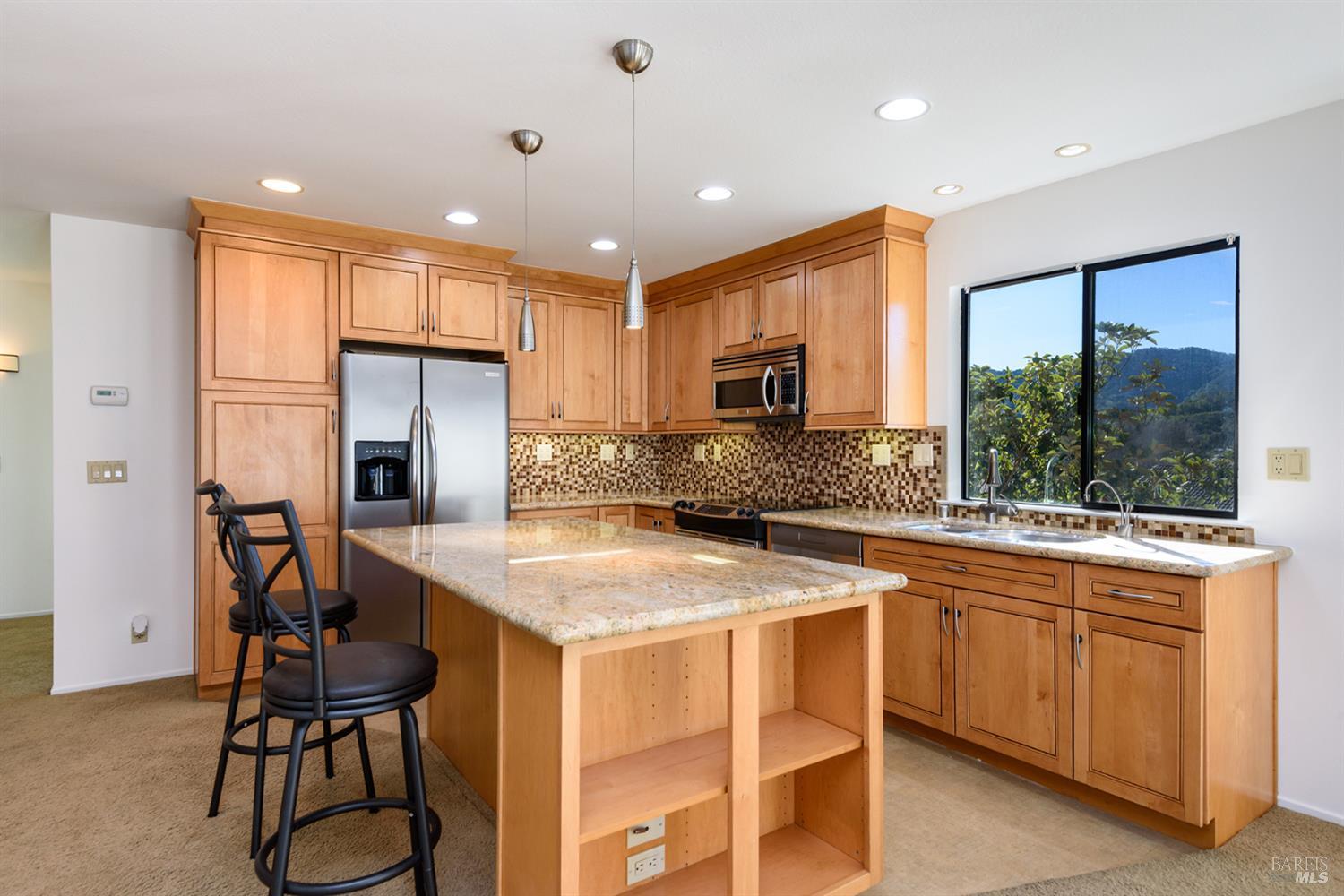 Detail Gallery Image 7 of 31 For 36 Shannon Ct, Novato,  CA 94949 - – Beds | – Baths