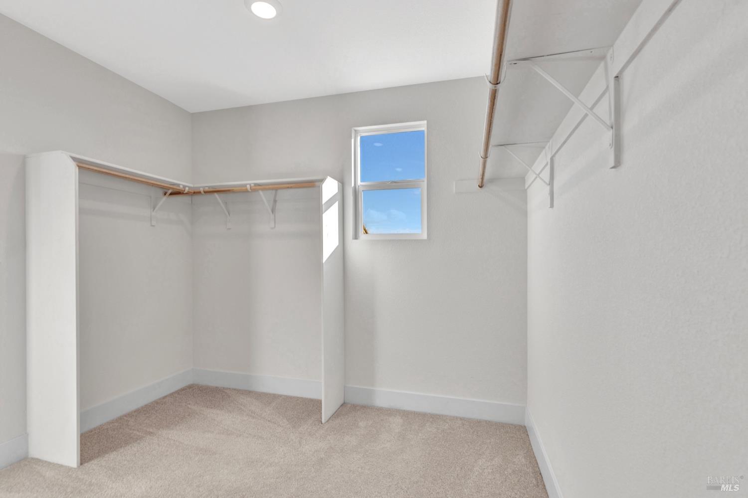 Detail Gallery Image 15 of 21 For 153 Frontier St, American Canyon,  CA 94503 - 4 Beds | 3 Baths