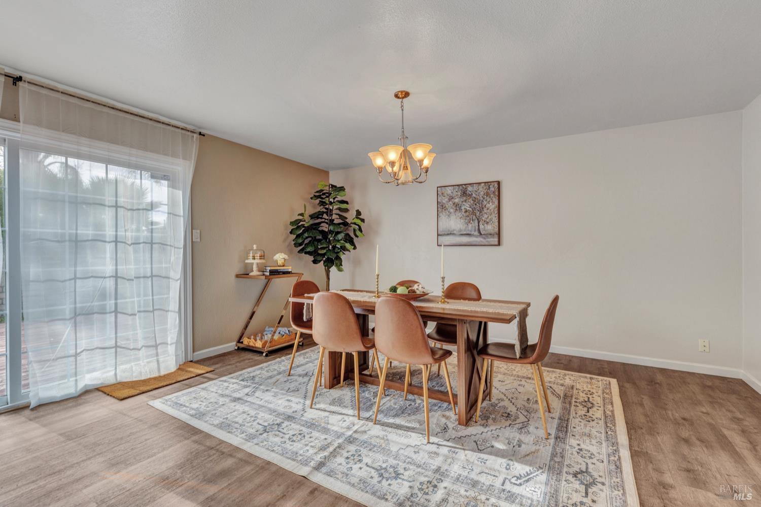 Detail Gallery Image 5 of 17 For 35 Marla Dr, American Canyon,  CA 94503 - 3 Beds | 2 Baths