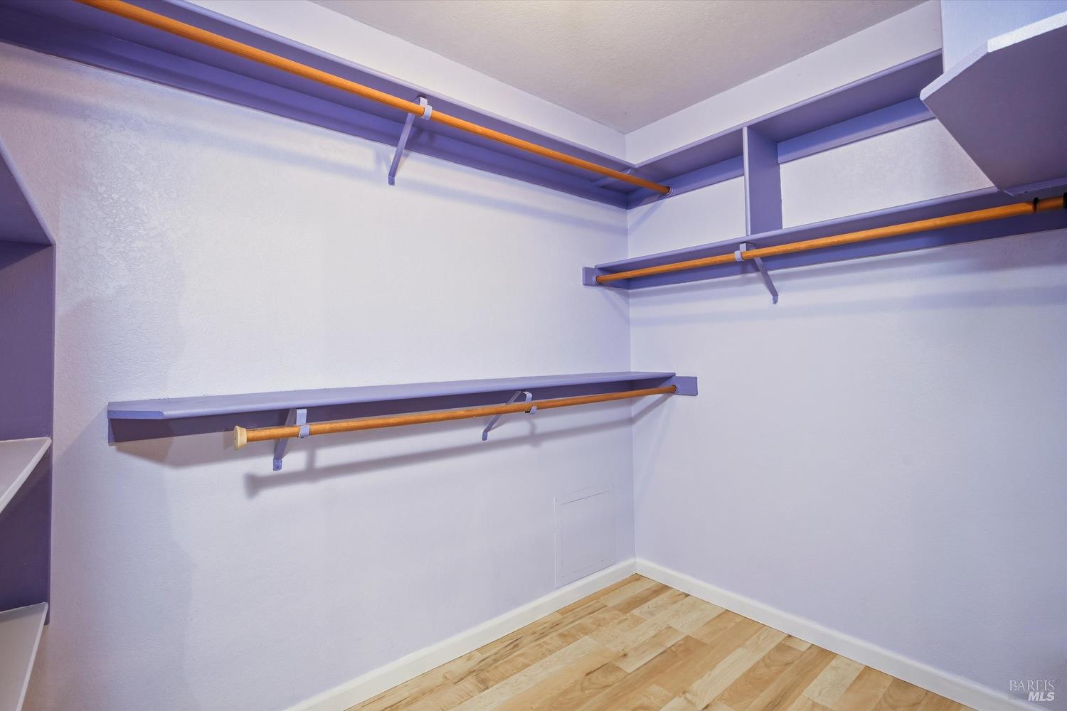 Detail Gallery Image 19 of 43 For 18701 Glenwood Rd, Hidden Valley Lake,  CA 95467 - 3 Beds | 3 Baths