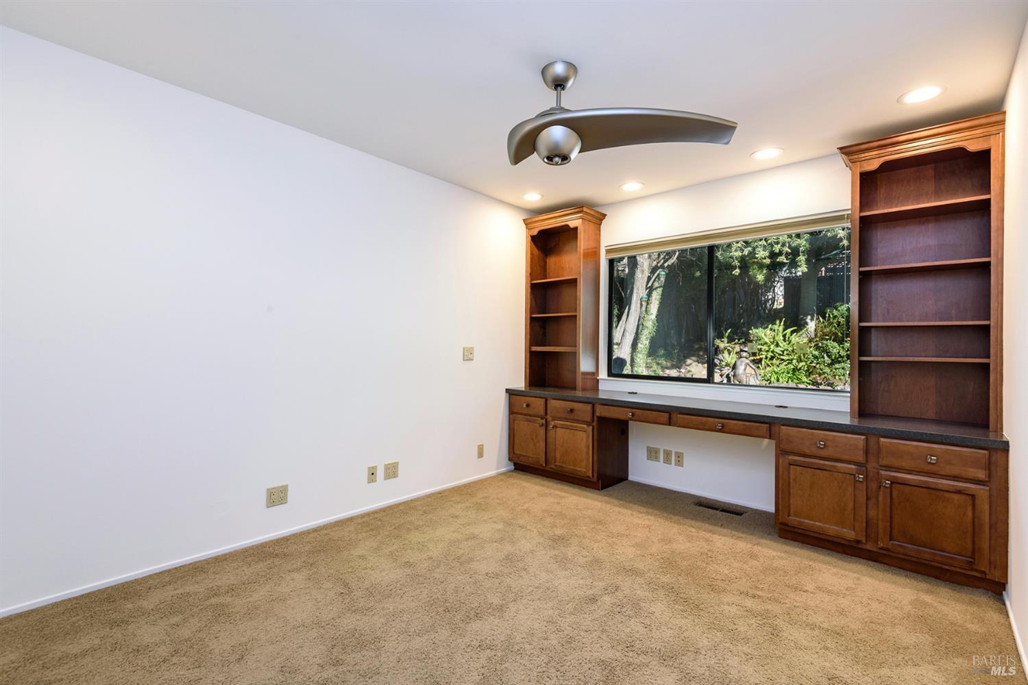 Detail Gallery Image 17 of 31 For 36 Shannon Ct, Novato,  CA 94949 - – Beds | – Baths