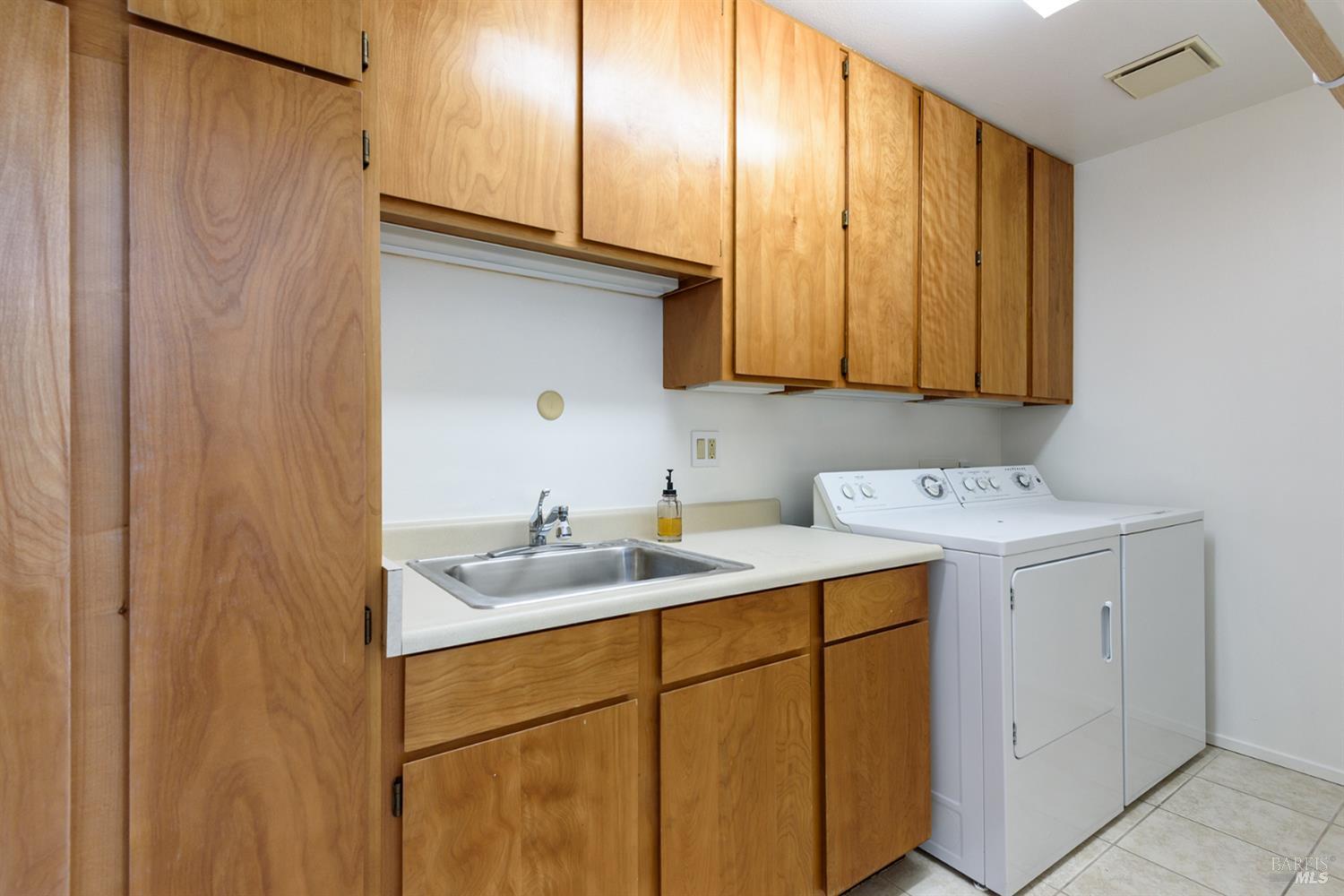 Detail Gallery Image 21 of 31 For 36 Shannon Ct, Novato,  CA 94949 - – Beds | – Baths