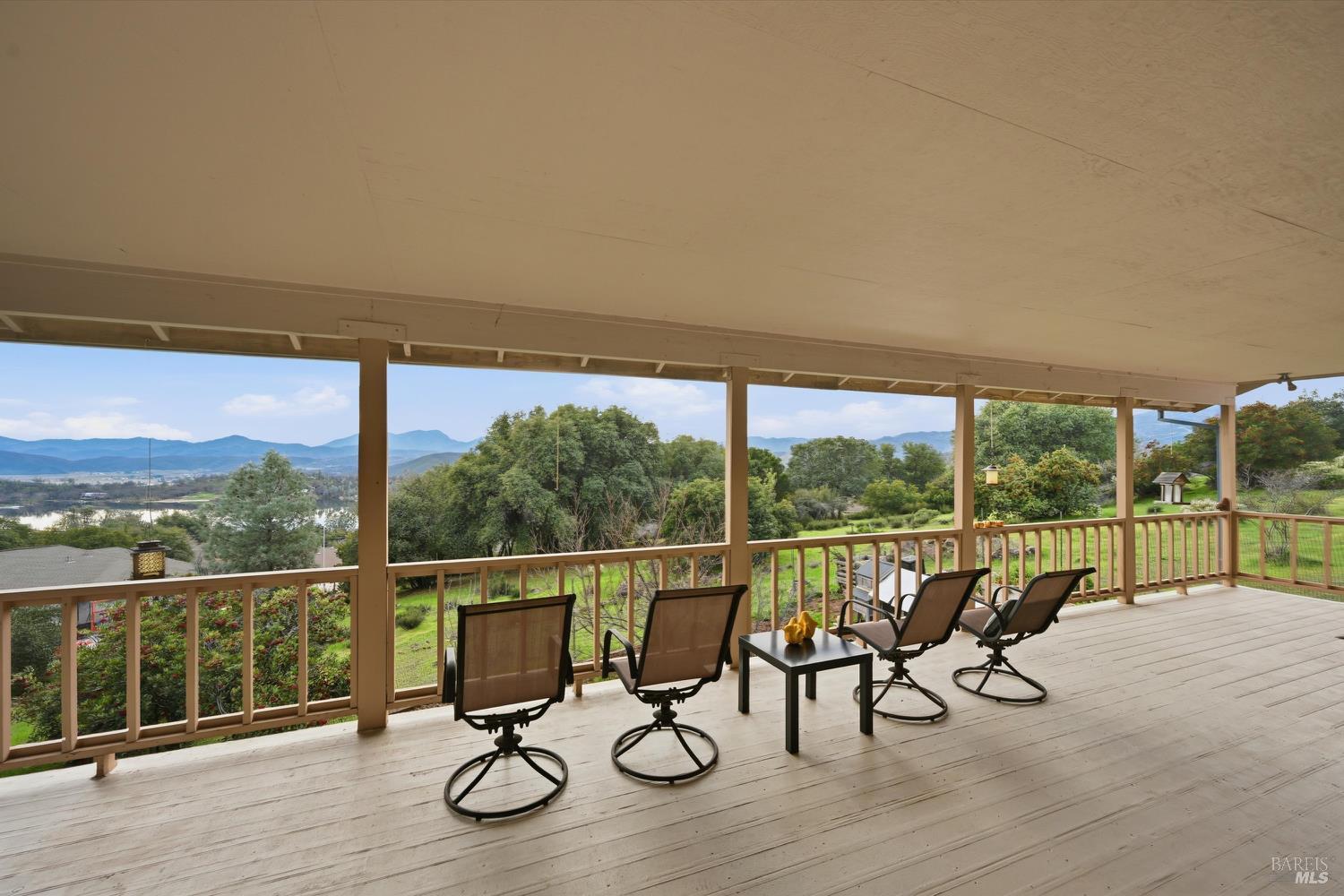 Detail Gallery Image 17 of 43 For 18701 Glenwood Rd, Hidden Valley Lake,  CA 95467 - 3 Beds | 3 Baths