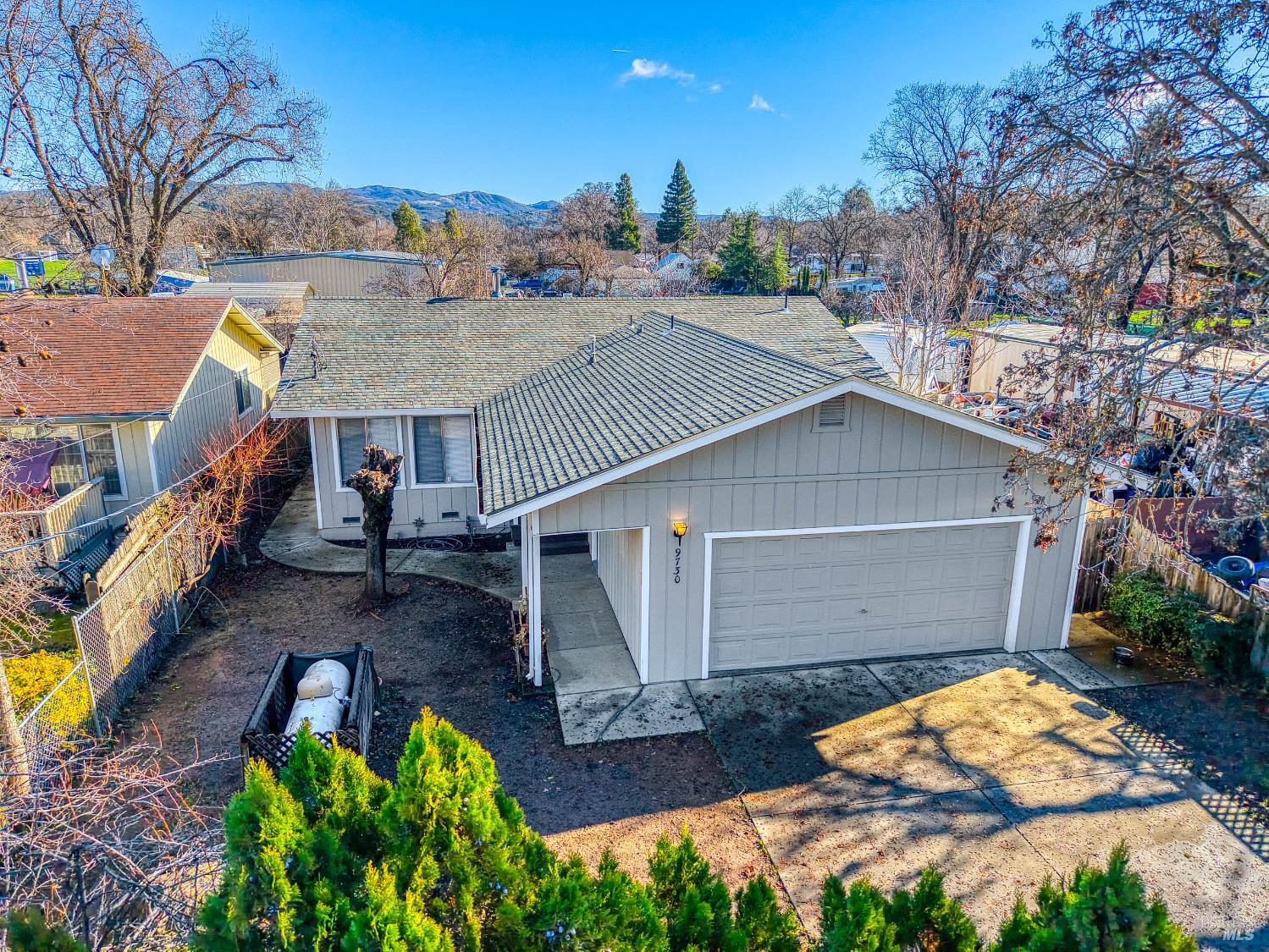 Detail Gallery Image 8 of 49 For 9730 Lake St, Lower Lake,  CA 95457 - 3 Beds | 2 Baths