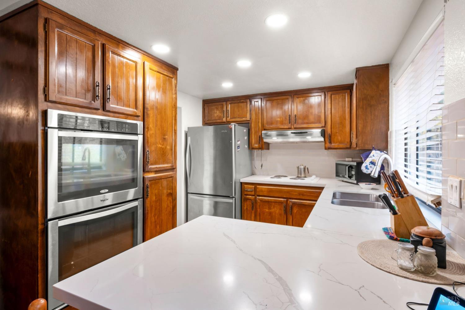 Detail Gallery Image 8 of 27 For 5044 Santa Rita Rd, El Sobrante,  CA 94803 - 3 Beds | 2 Baths