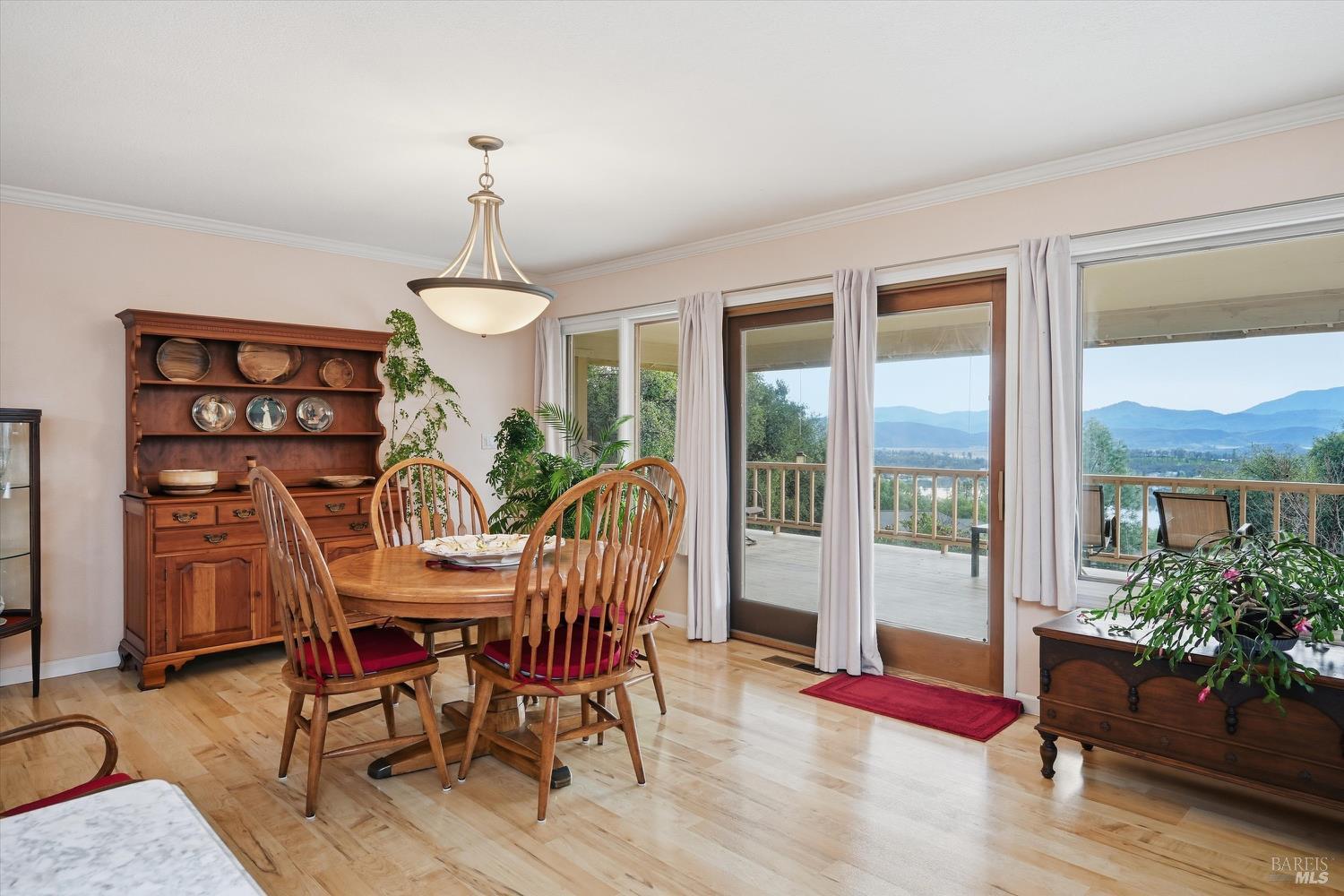 Detail Gallery Image 5 of 43 For 18701 Glenwood Rd, Hidden Valley Lake,  CA 95467 - 3 Beds | 3 Baths