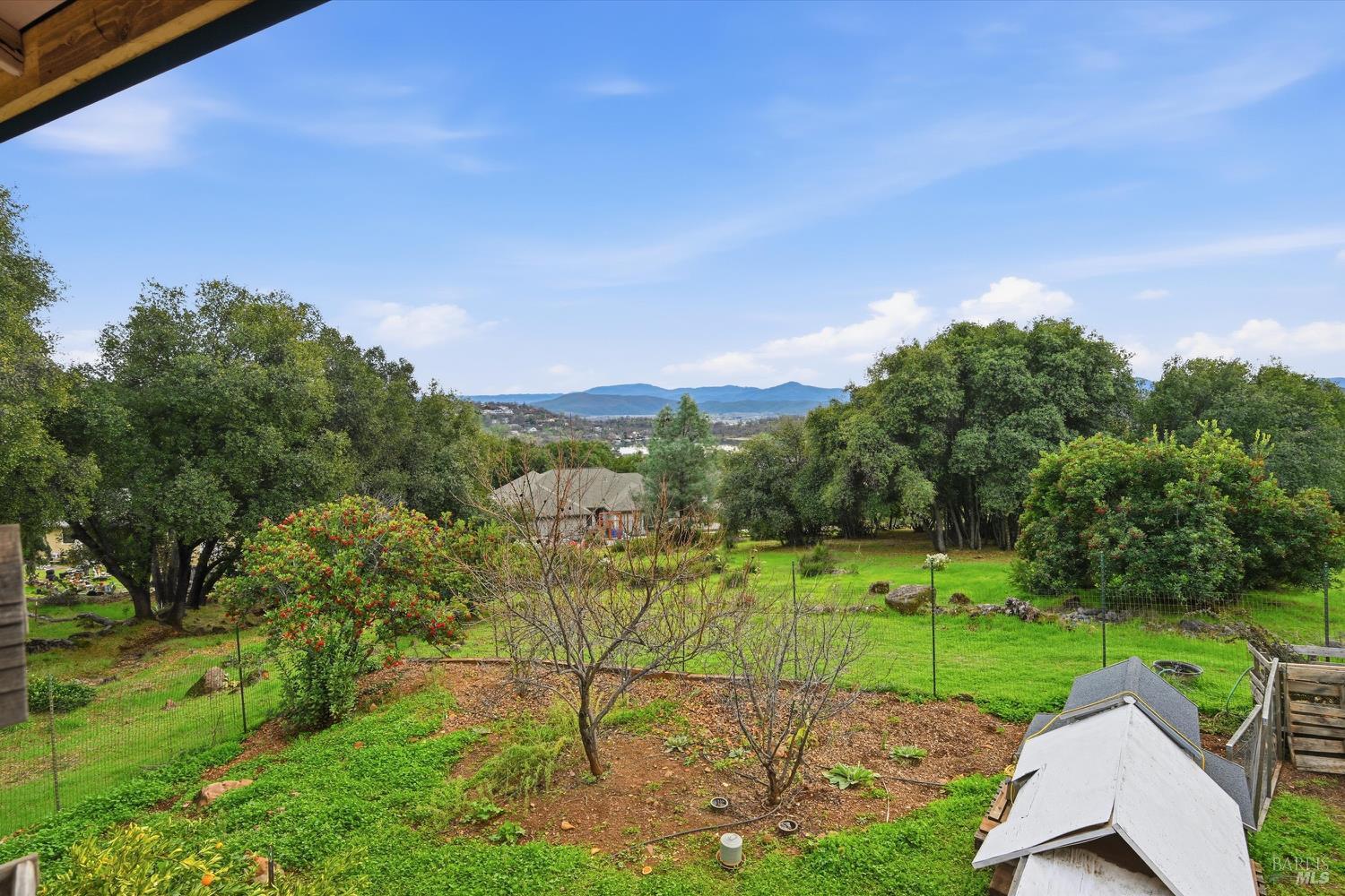 Detail Gallery Image 36 of 43 For 18701 Glenwood Rd, Hidden Valley Lake,  CA 95467 - 3 Beds | 3 Baths