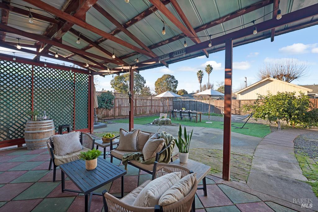 Detail Gallery Image 23 of 29 For 1833 Janero Dr, Santa Rosa,  CA 95407 - 3 Beds | 1/1 Baths