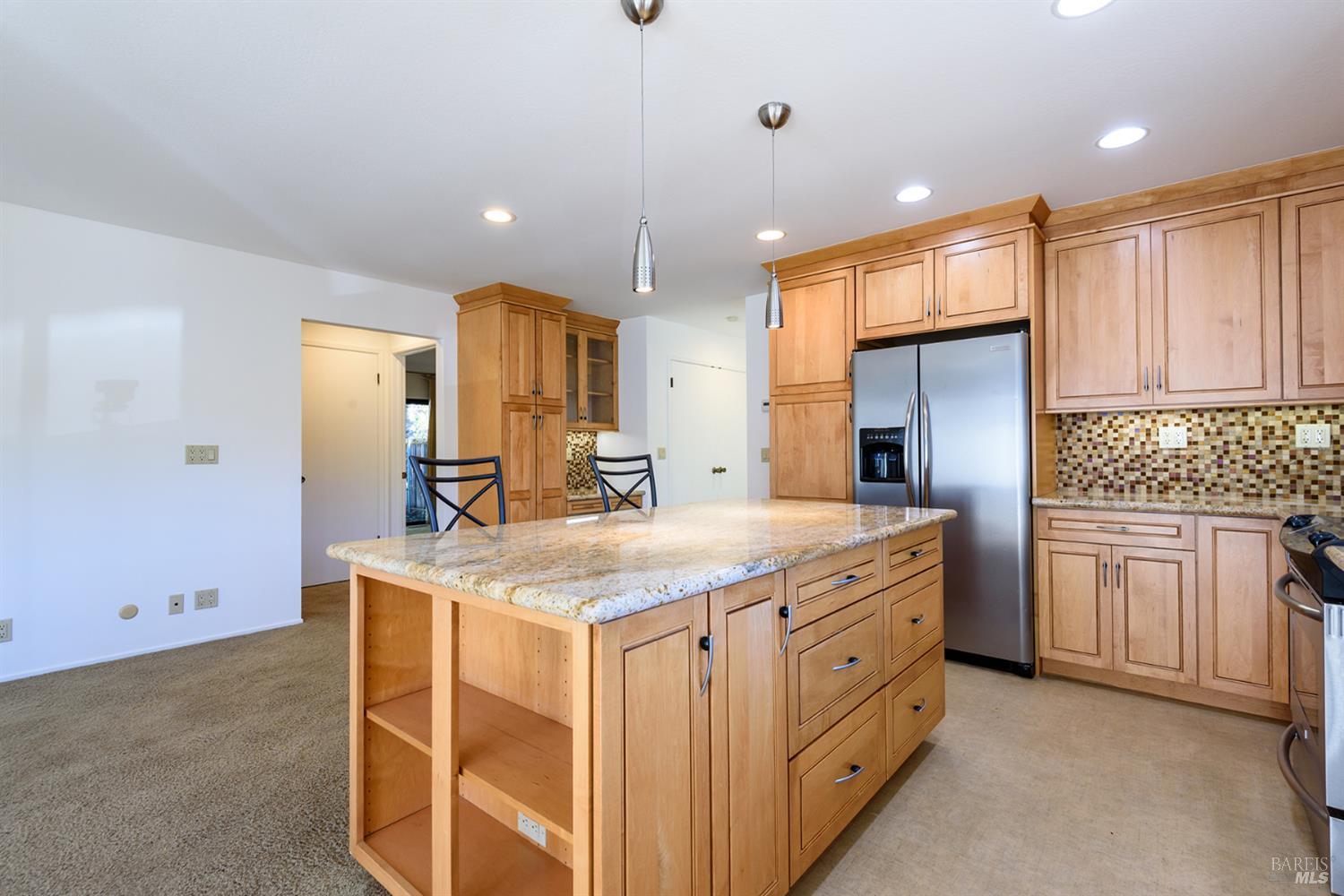 Detail Gallery Image 9 of 32 For 36 Shannon Ct, Novato,  CA 94949 - 4 Beds | 3 Baths