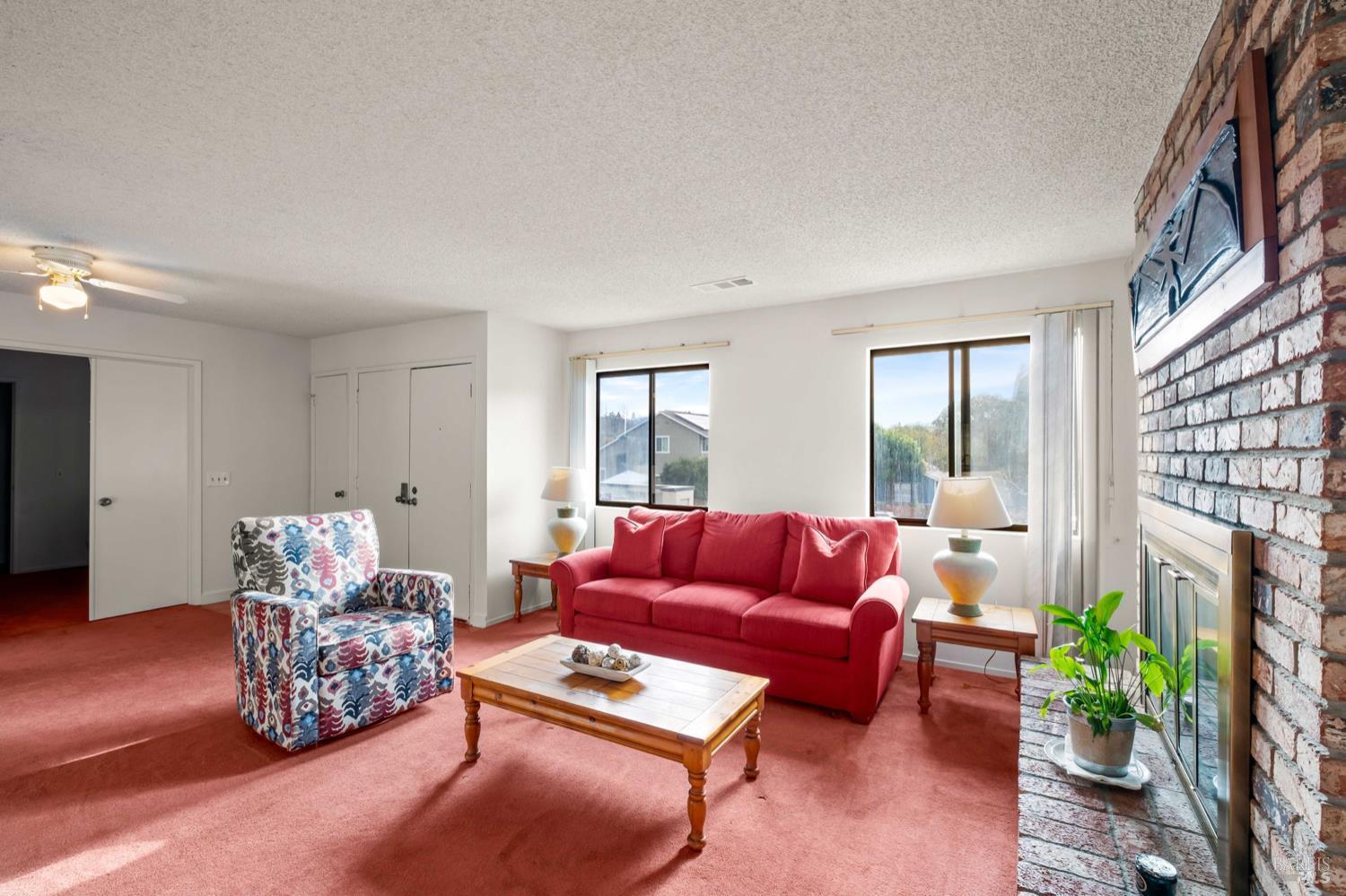 Detail Gallery Image 4 of 27 For 5044 Santa Rita Rd, El Sobrante,  CA 94803 - 3 Beds | 2 Baths