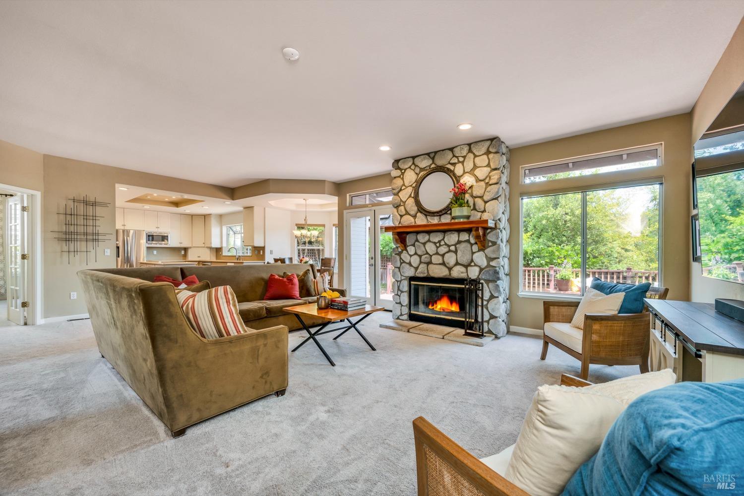 Detail Gallery Image 15 of 52 For 1508 Ronne Dr, Santa Rosa,  CA 95404 - 4 Beds | 3 Baths