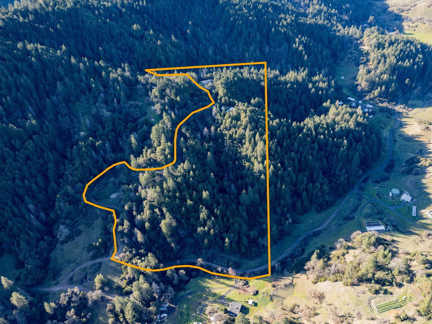 Detail Gallery Image 6 of 8 For 7400 Appaloosa Way, Redwood Valley,  CA 95470 - – Beds | – Baths