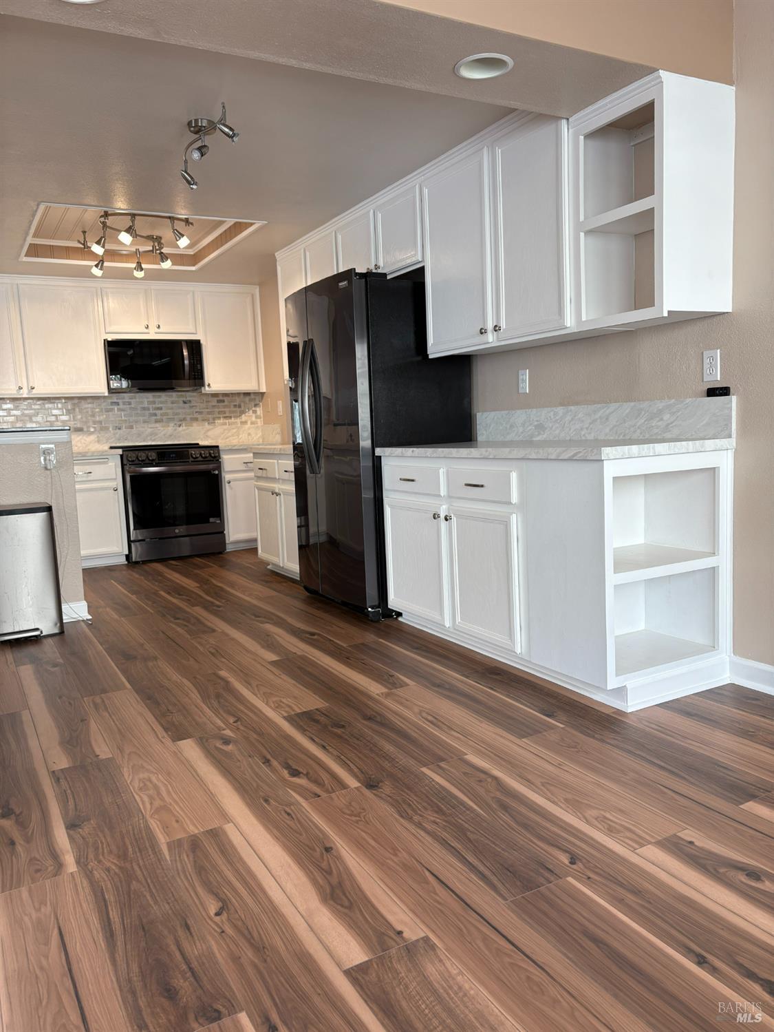 Detail Gallery Image 8 of 26 For 8754 Park Run Rd, San Diego,  CA 92129 - 3 Beds | 2/1 Baths