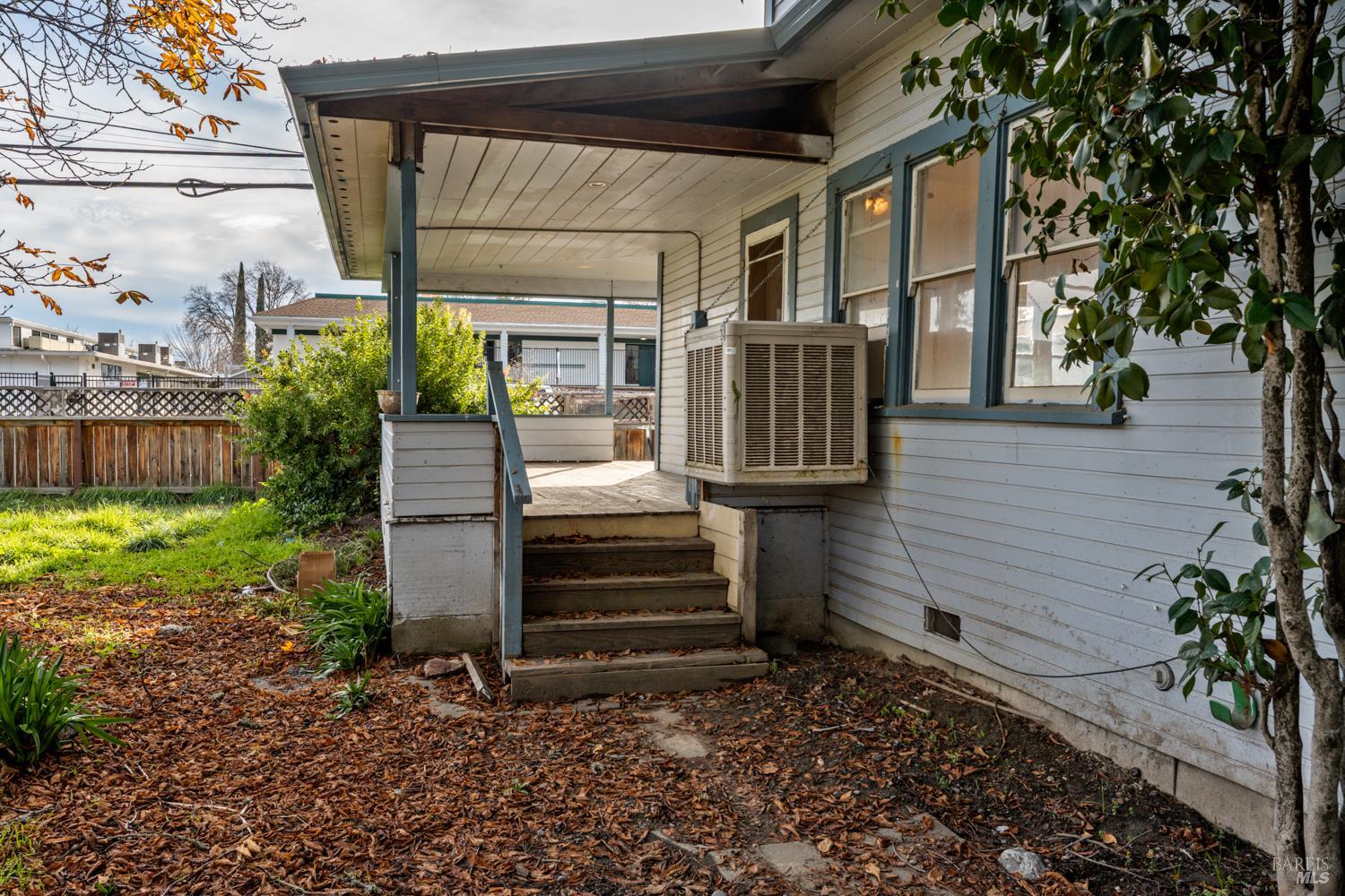 Detail Gallery Image 33 of 38 For 630 2nd St, Upper Lake,  CA 95485 - 7 Beds | 6 Baths