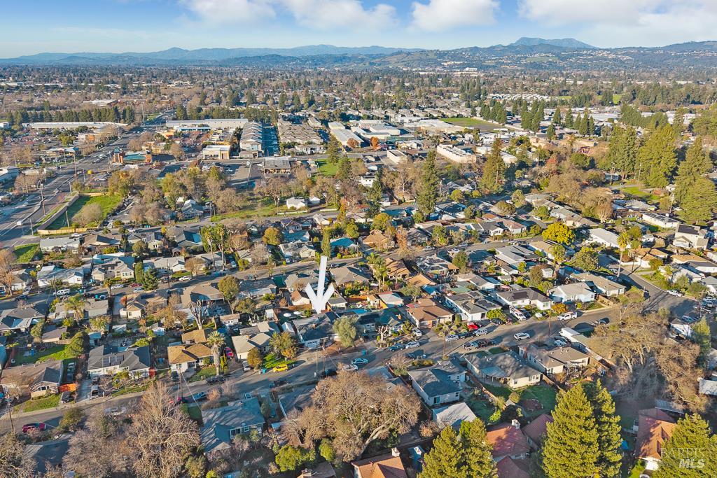 Detail Gallery Image 28 of 29 For 1833 Janero Dr, Santa Rosa,  CA 95407 - 3 Beds | 1/1 Baths