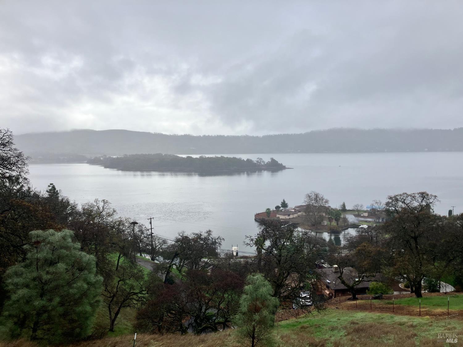 Detail Gallery Image 5 of 6 For 12039 Lakeview Dr, Clearlake Oaks,  CA 95423 - – Beds | – Baths