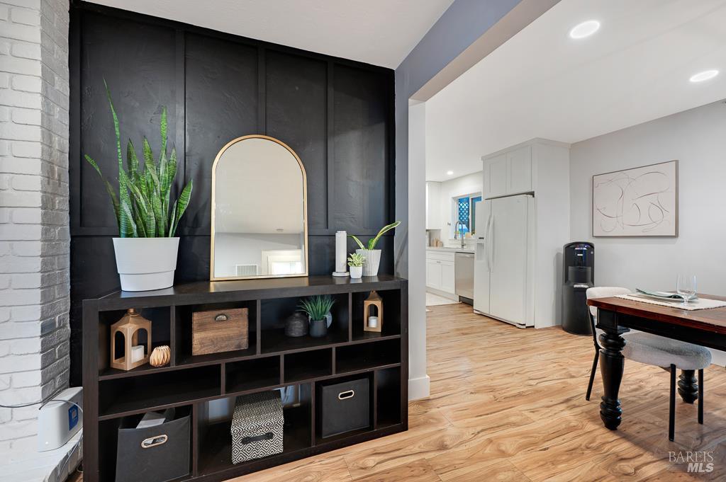 Detail Gallery Image 7 of 29 For 1833 Janero Dr, Santa Rosa,  CA 95407 - 3 Beds | 1/1 Baths