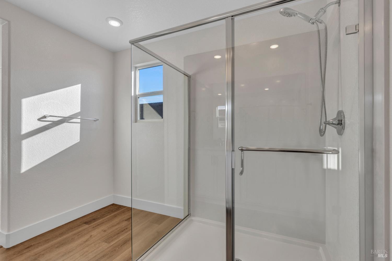 Detail Gallery Image 11 of 21 For 153 Frontier St, American Canyon,  CA 94503 - 4 Beds | 3 Baths