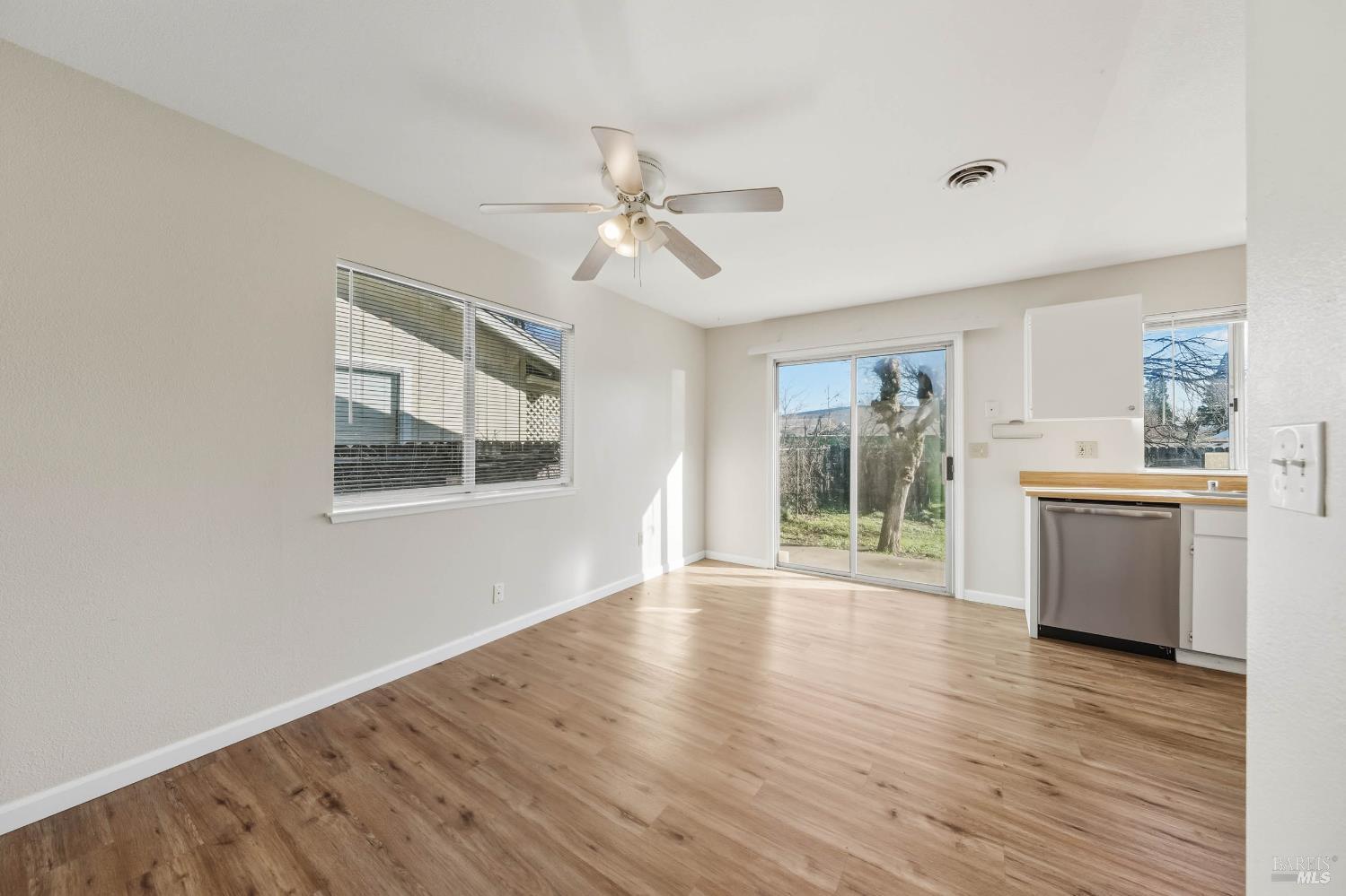 Detail Gallery Image 17 of 49 For 9730 Lake St, Lower Lake,  CA 95457 - 3 Beds | 2 Baths