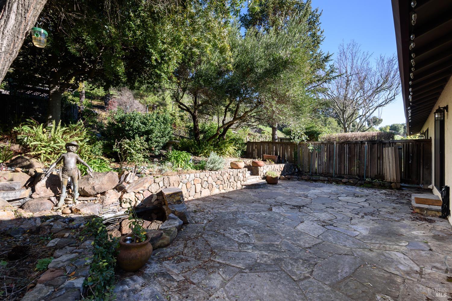 Detail Gallery Image 23 of 31 For 36 Shannon Ct, Novato,  CA 94949 - – Beds | – Baths