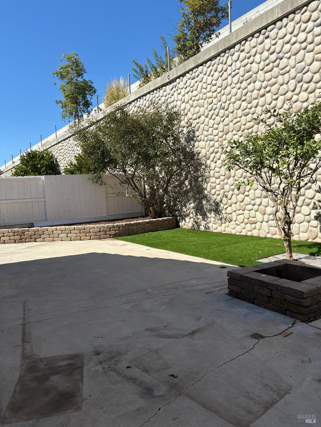 Detail Gallery Image 23 of 26 For 8754 Park Run Rd, San Diego,  CA 92129 - 3 Beds | 2/1 Baths