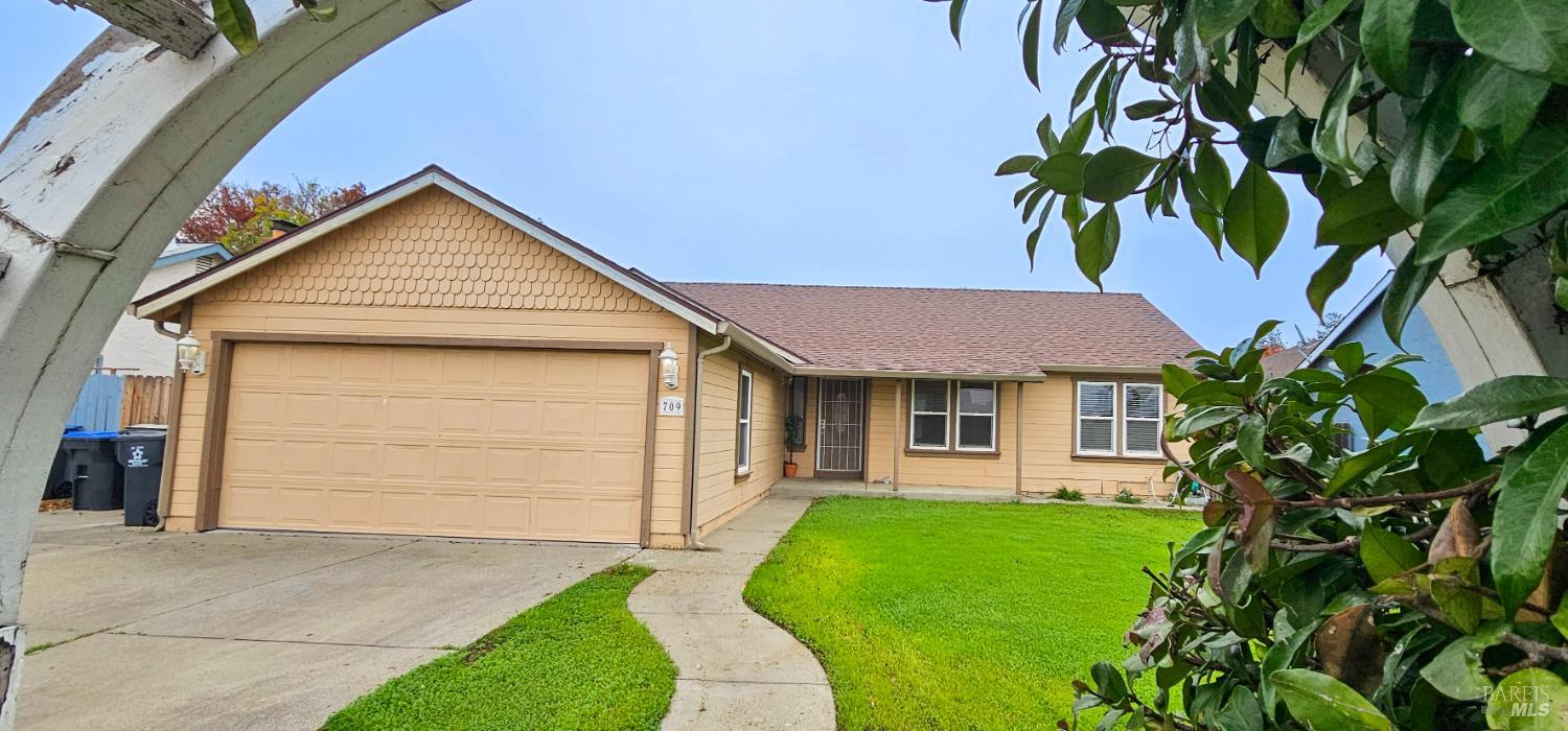 Detail Gallery Image 18 of 30 For 709 Capistrano Dr, Suisun City,  CA 94585 - 3 Beds | 2 Baths