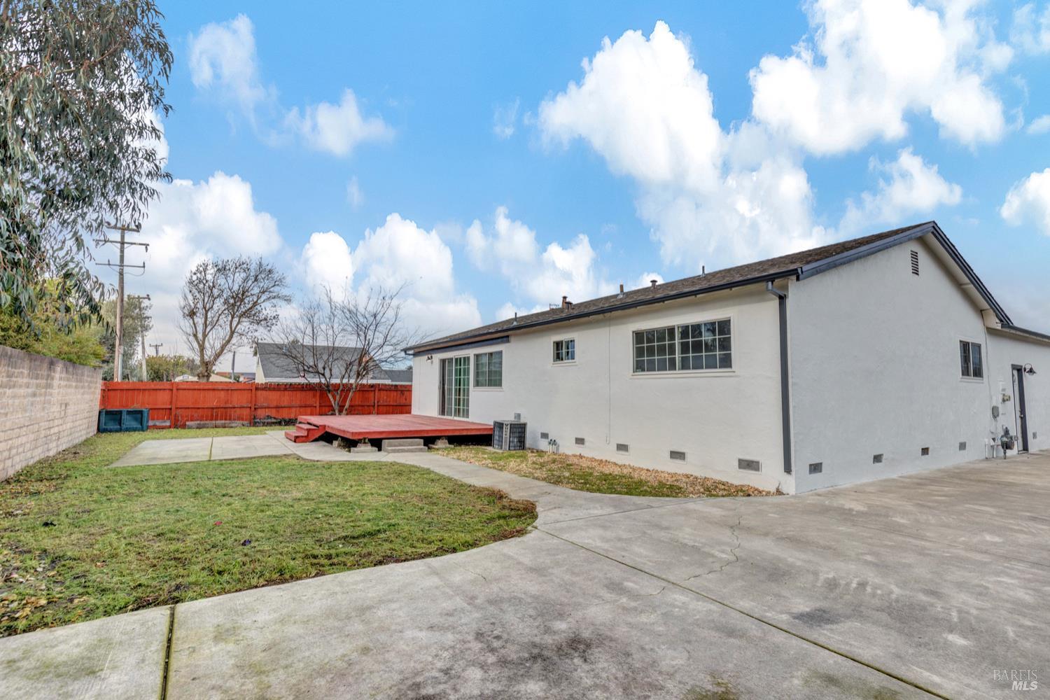 Detail Gallery Image 15 of 17 For 35 Marla Dr, American Canyon,  CA 94503 - 3 Beds | 2 Baths