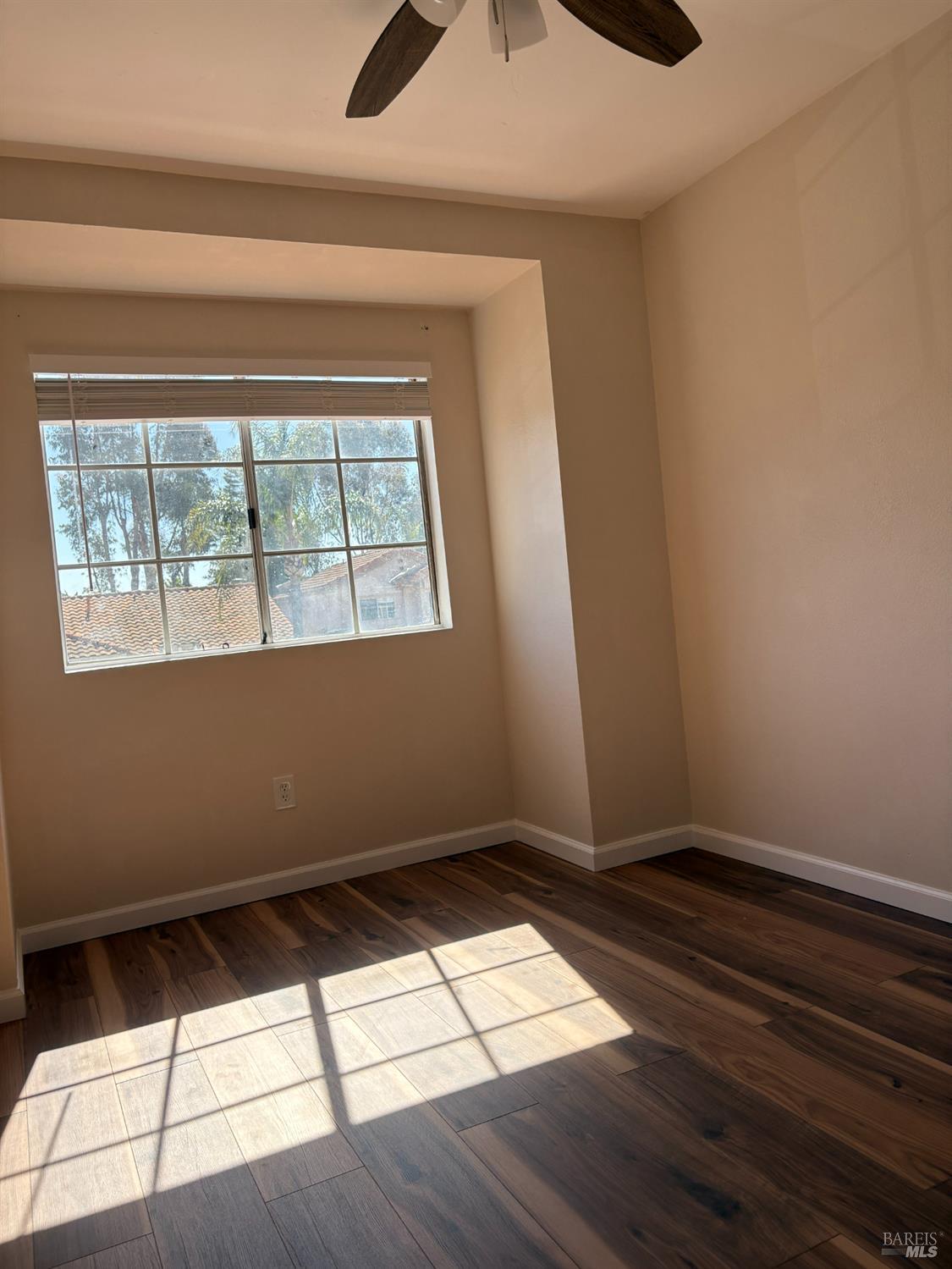 Detail Gallery Image 13 of 26 For 8754 Park Run Rd, San Diego,  CA 92129 - 3 Beds | 2/1 Baths