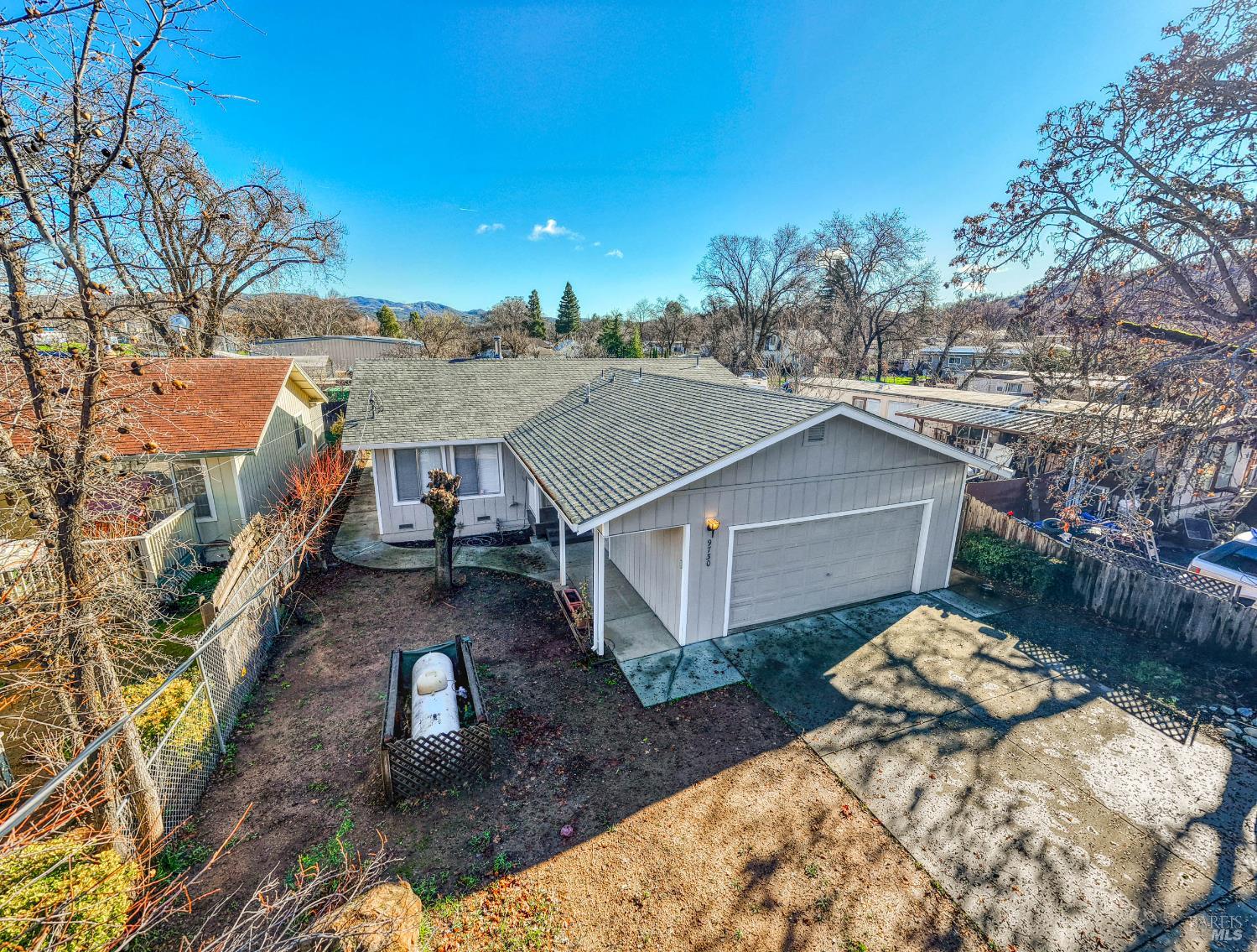 Detail Gallery Image 9 of 49 For 9730 Lake St, Lower Lake,  CA 95457 - 3 Beds | 2 Baths