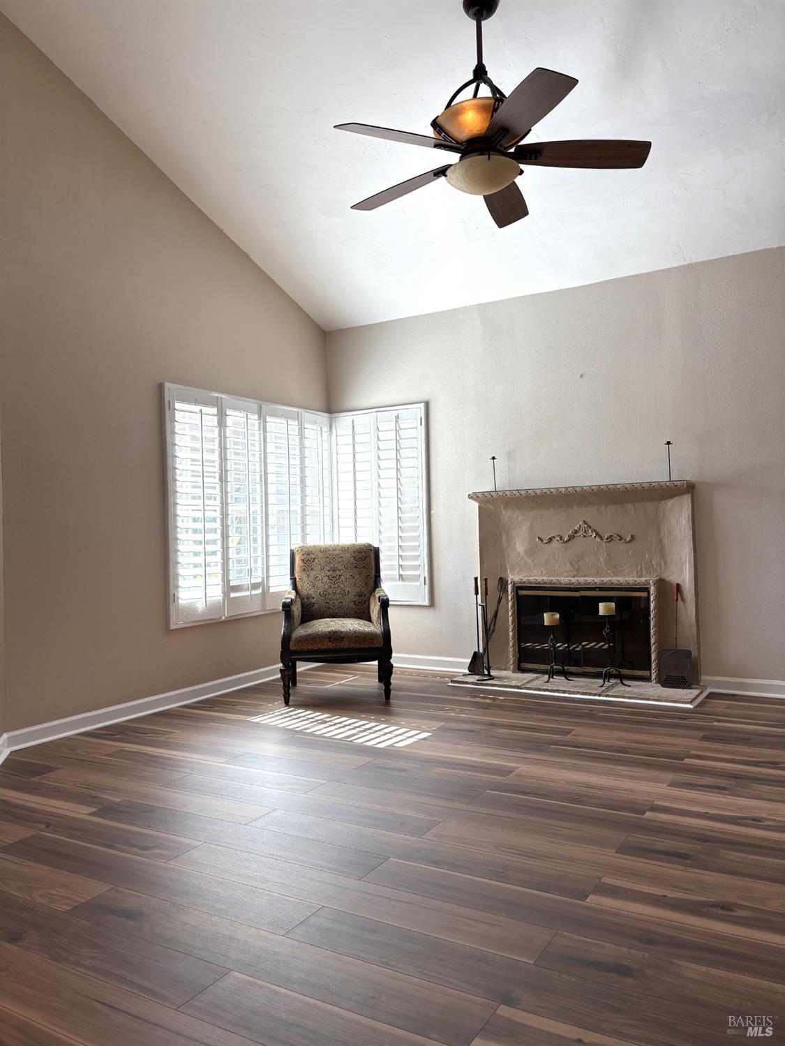 Detail Gallery Image 2 of 26 For 8754 Park Run Rd, San Diego,  CA 92129 - 3 Beds | 2/1 Baths