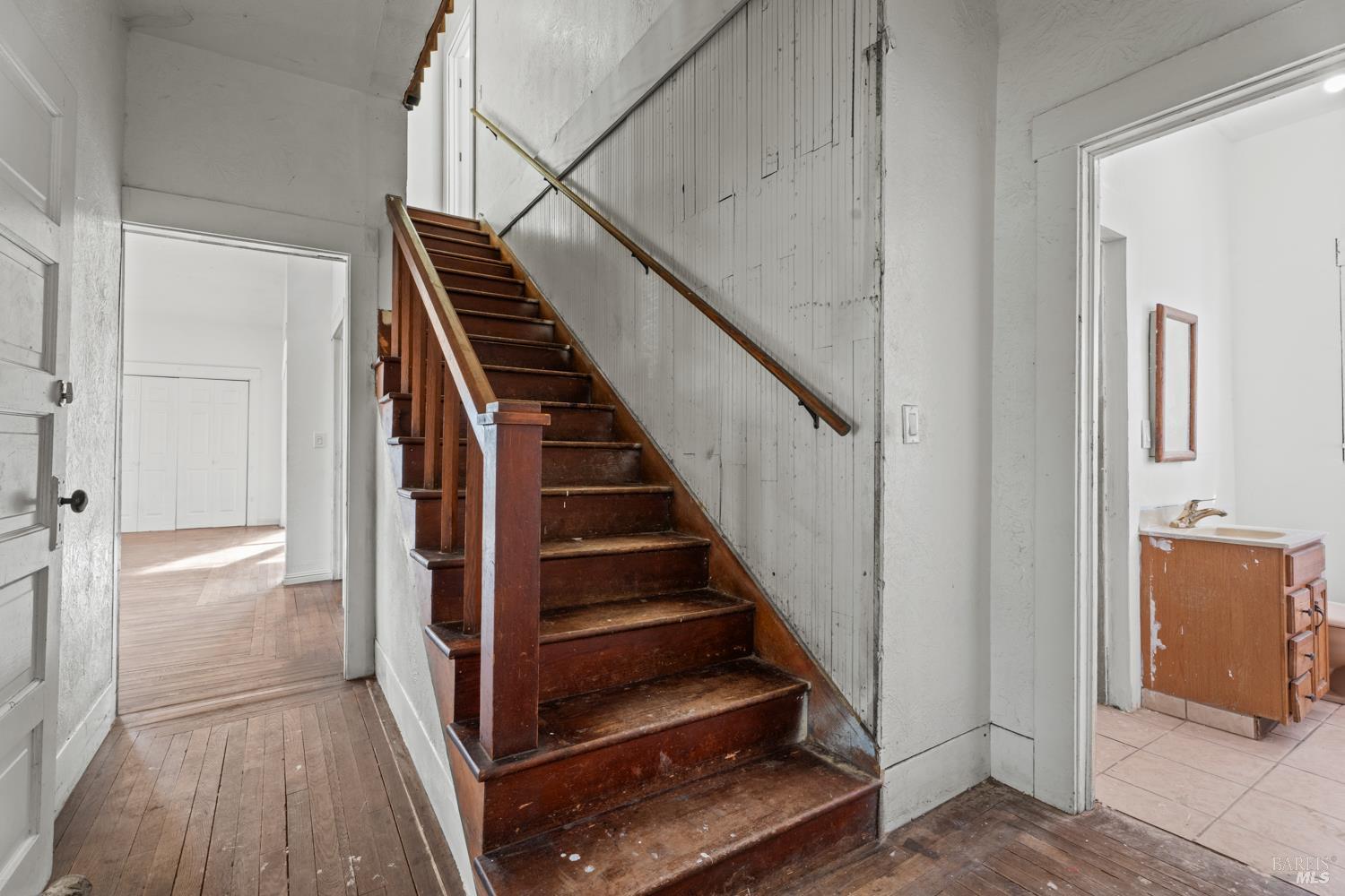 Detail Gallery Image 15 of 38 For 630 2nd St, Upper Lake,  CA 95485 - 7 Beds | 6 Baths