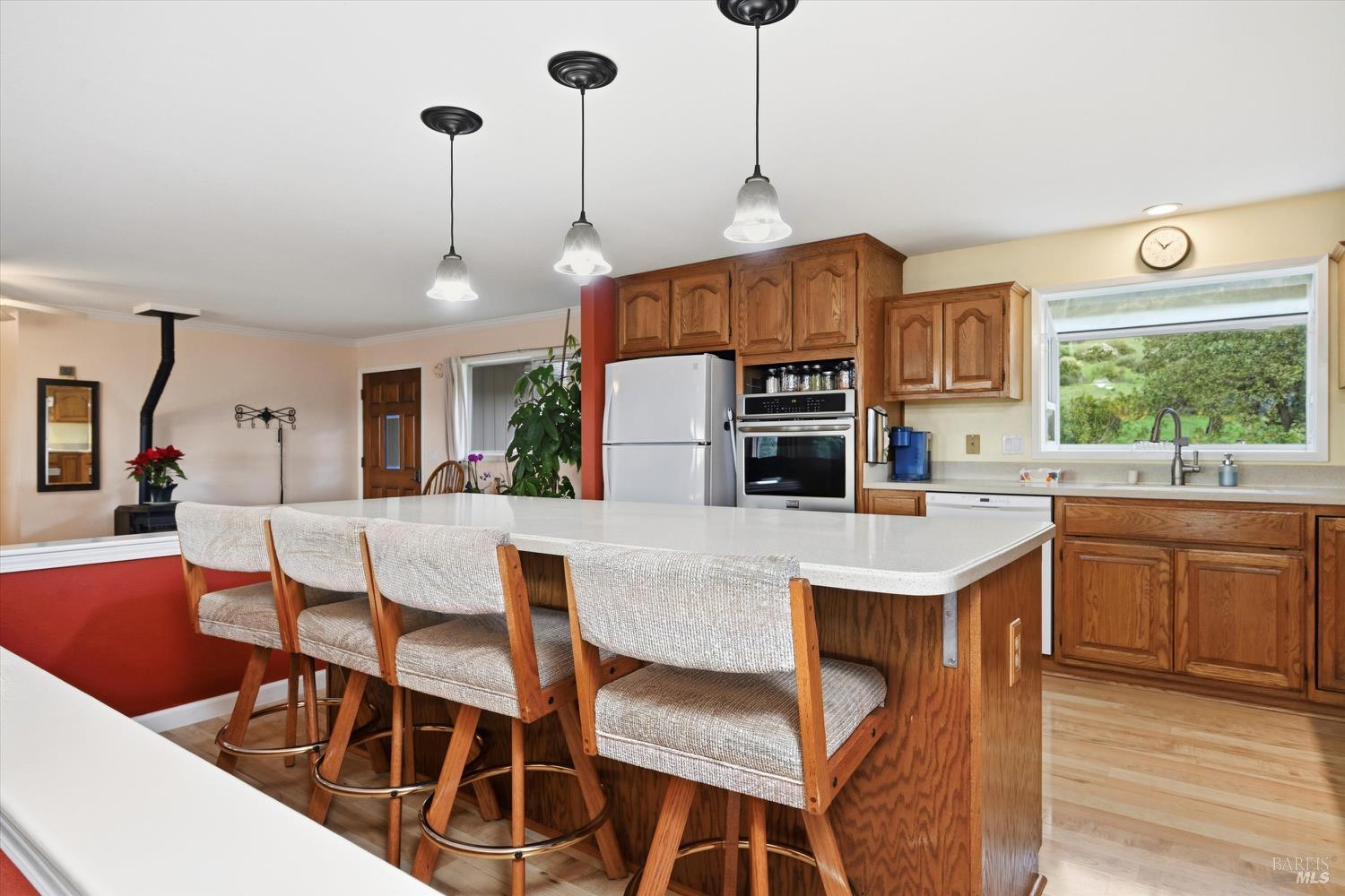 Detail Gallery Image 10 of 43 For 18701 Glenwood Rd, Hidden Valley Lake,  CA 95467 - 3 Beds | 3 Baths