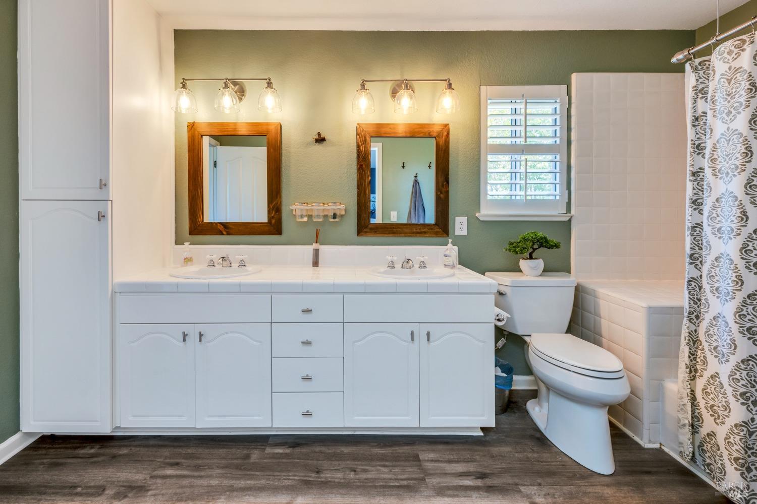 Detail Gallery Image 30 of 52 For 1508 Ronne Dr, Santa Rosa,  CA 95404 - 4 Beds | 3 Baths