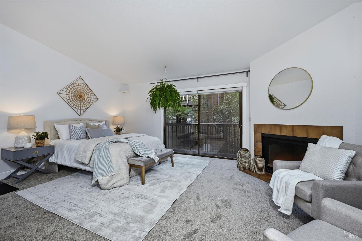 Detail Gallery Image 17 of 34 For 65 Freedom Ln, Petaluma,  CA 94952 - 2 Beds | 2/1 Baths