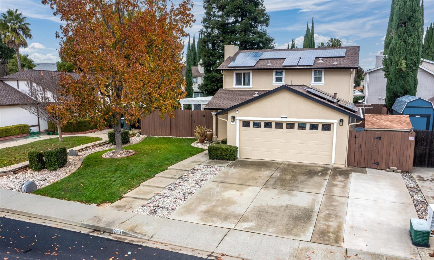 Detail Gallery Image 2 of 61 For 207 Dogwood Ct, Vacaville,  CA 95687 - 2 Beds | 2/1 Baths