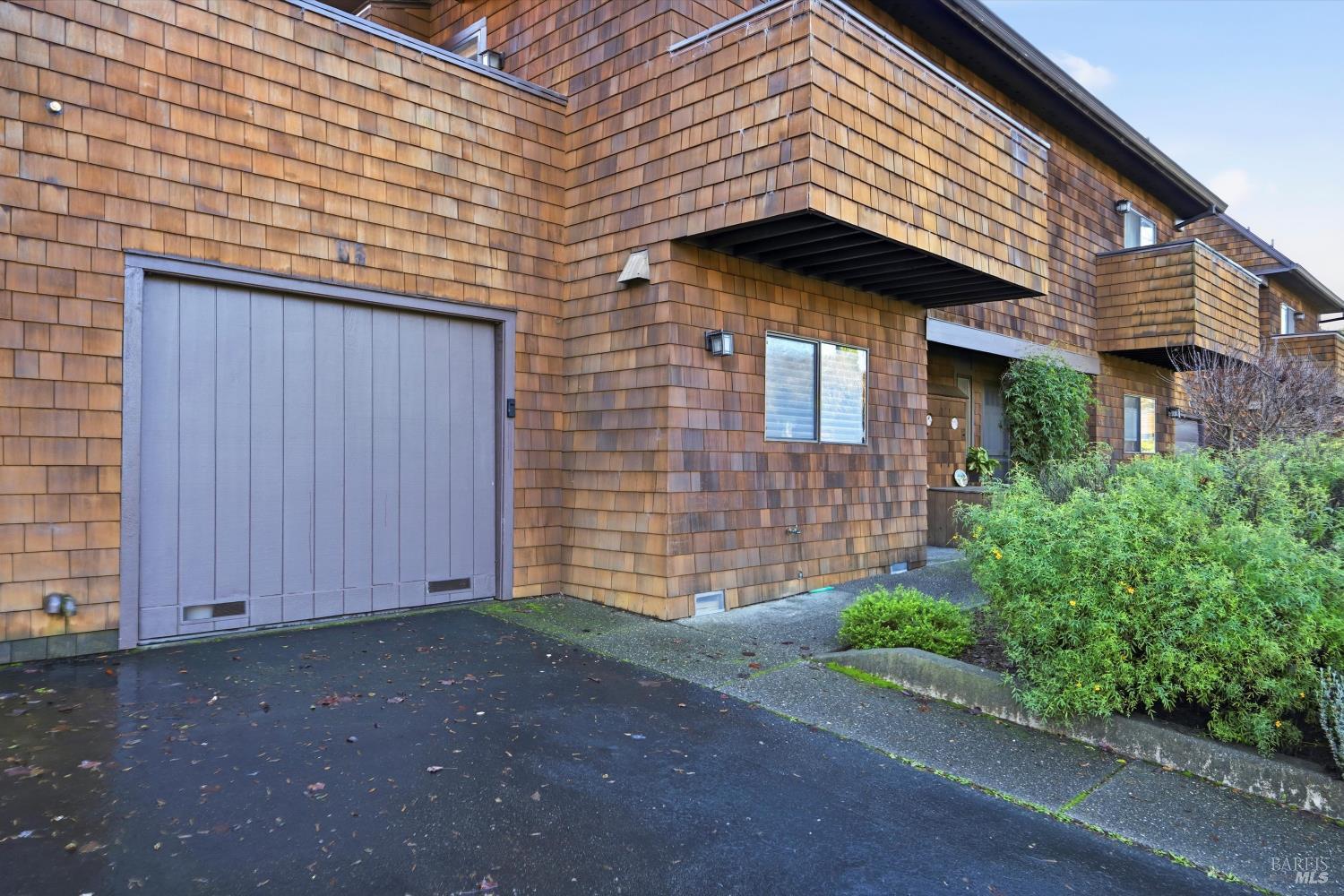 Detail Gallery Image 34 of 34 For 65 Freedom Ln, Petaluma,  CA 94952 - 2 Beds | 2/1 Baths