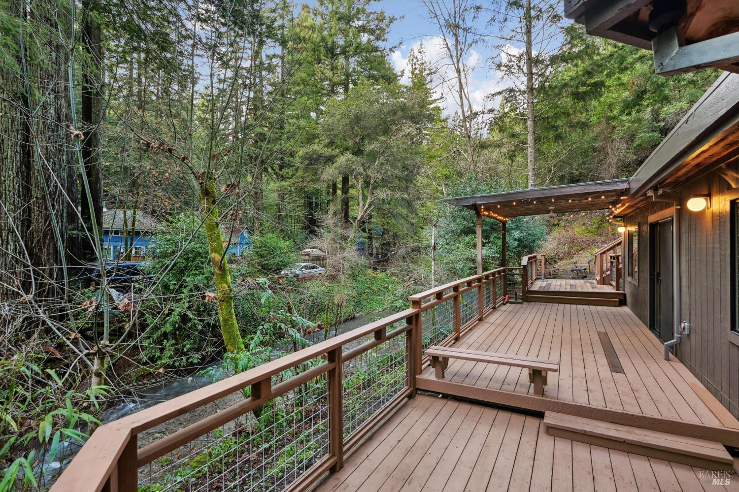 Detail Gallery Image 7 of 63 For 16190 Fern Way, Guerneville,  CA 95446 - 2 Beds | 2 Baths