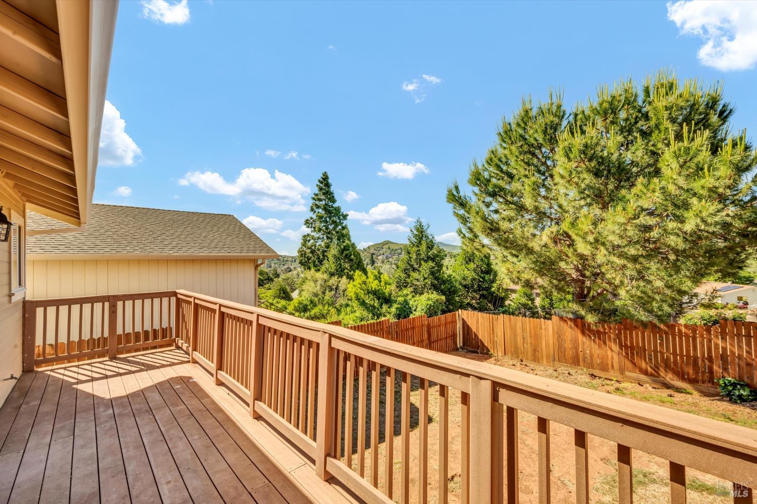 Detail Gallery Image 16 of 22 For 9421 Fairway Dr, Kelseyville,  CA 95451 - 3 Beds | 2 Baths