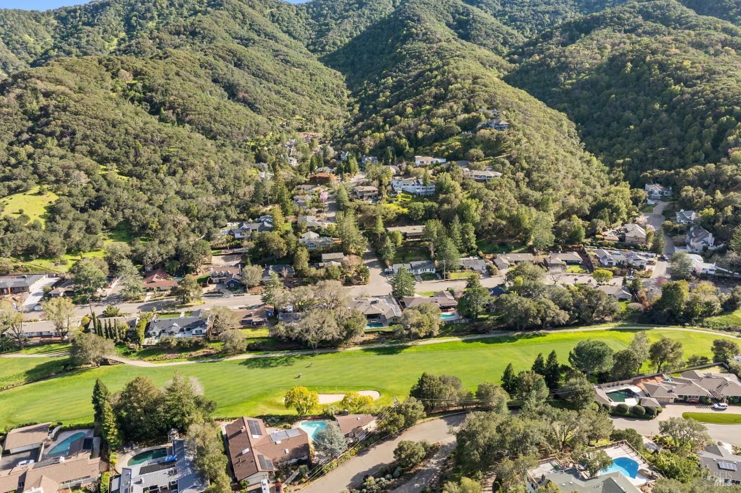 Detail Gallery Image 33 of 40 For 548 Fairway Dr, Novato,  CA 94949 - 5 Beds | 5 Baths