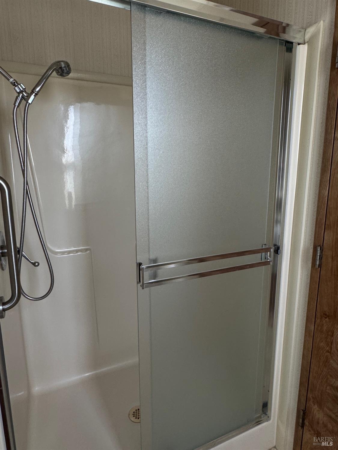 Detail Gallery Image 11 of 14 For 222 Shirley Ct, Napa,  CA 94558 - 2 Beds | 2 Baths