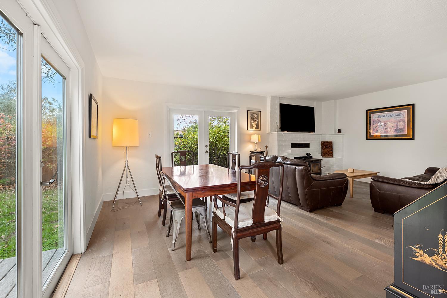 Detail Gallery Image 8 of 52 For 1979 Ludwig Ave, Santa Rosa,  CA 95407 - 3 Beds | 2 Baths