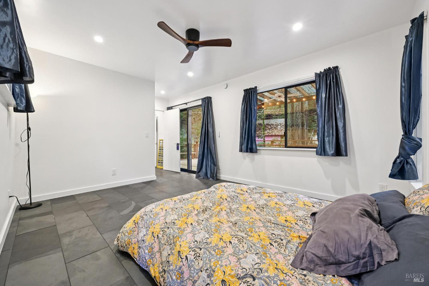 Detail Gallery Image 30 of 63 For 16190 Fern Way, Guerneville,  CA 95446 - 2 Beds | 2 Baths