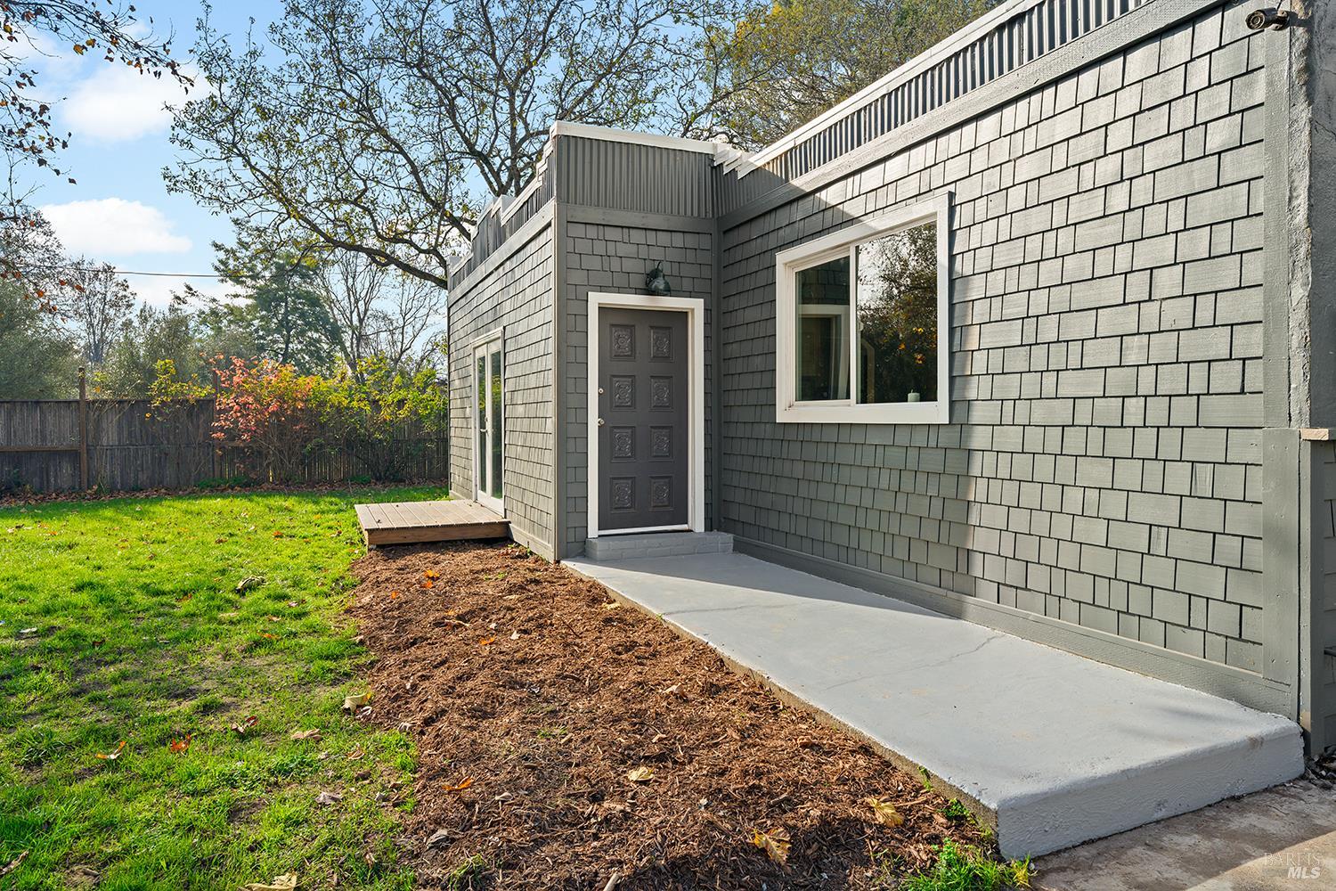 Detail Gallery Image 6 of 52 For 1979 Ludwig Ave, Santa Rosa,  CA 95407 - 3 Beds | 2 Baths