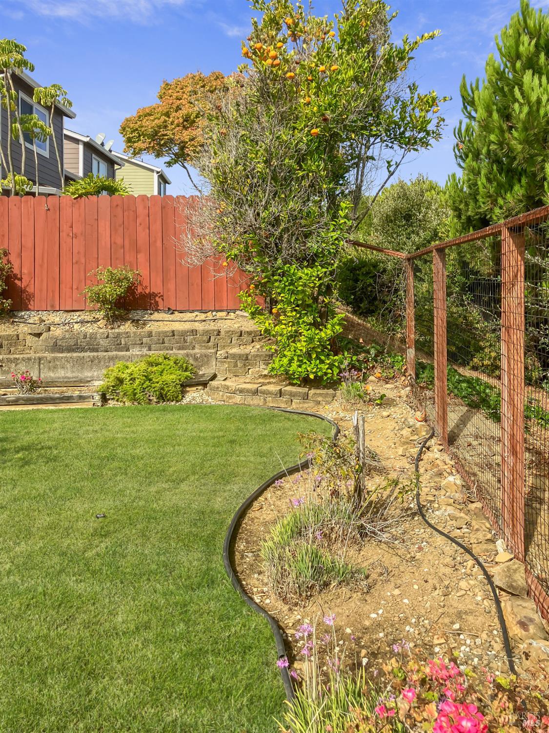 Detail Gallery Image 3 of 18 For 154 Outrigger Dr, Vallejo,  CA 94591 - 3 Beds | 2/1 Baths