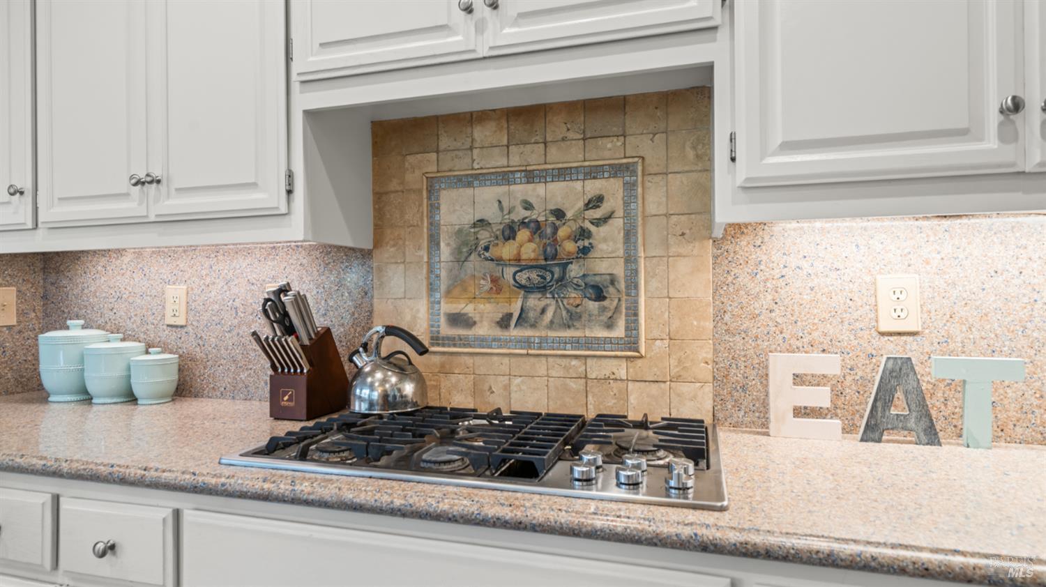 Detail Gallery Image 19 of 53 For 3360 Hillridge Dr, Fairfield,  CA 94534 - 4 Beds | 3 Baths